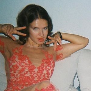 Meet your Posher, Naomi